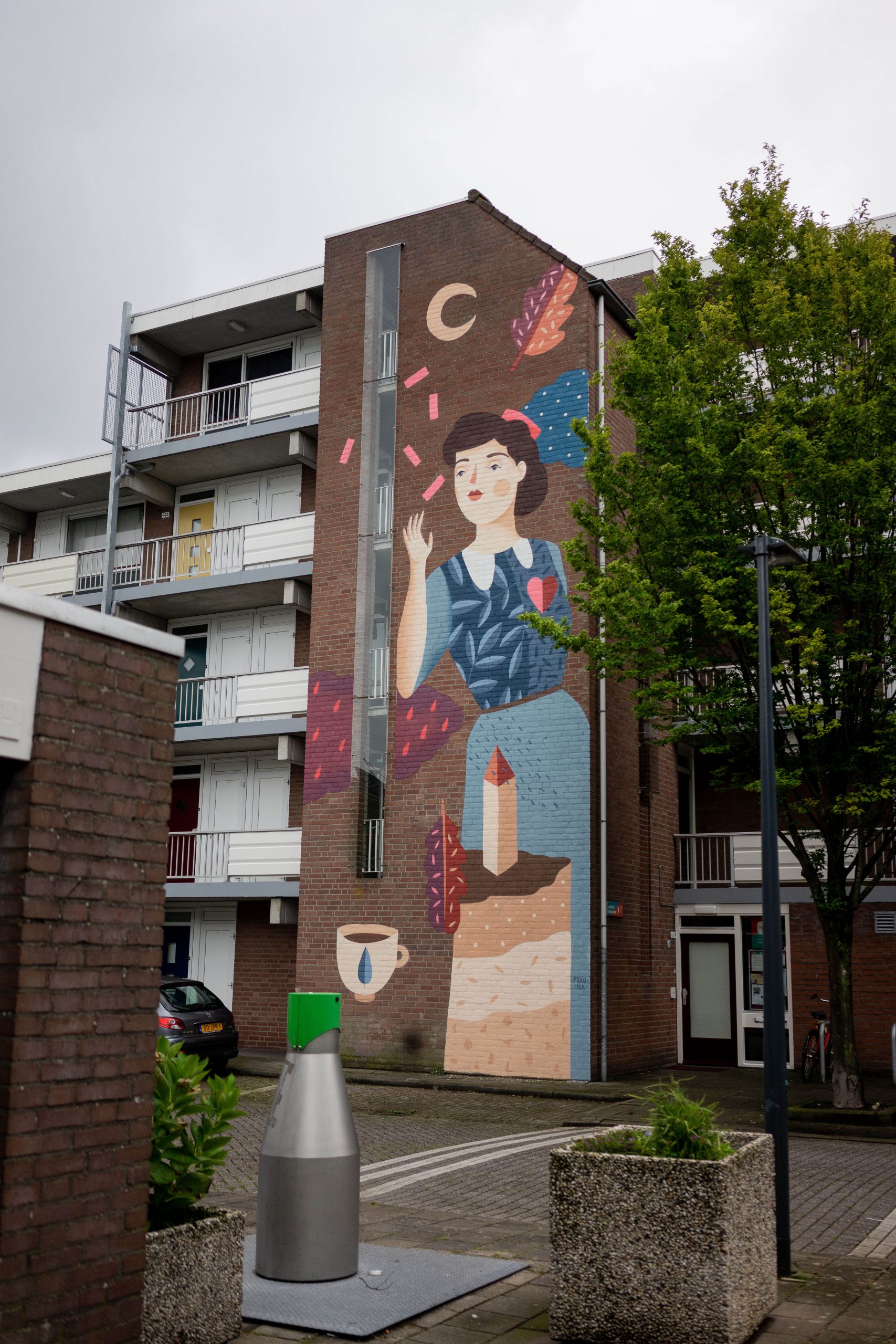 2019_08_BREDA_ISAWALL-FRAU-Kopie